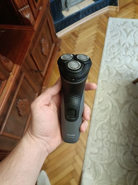Shaver  Philips Series 1000