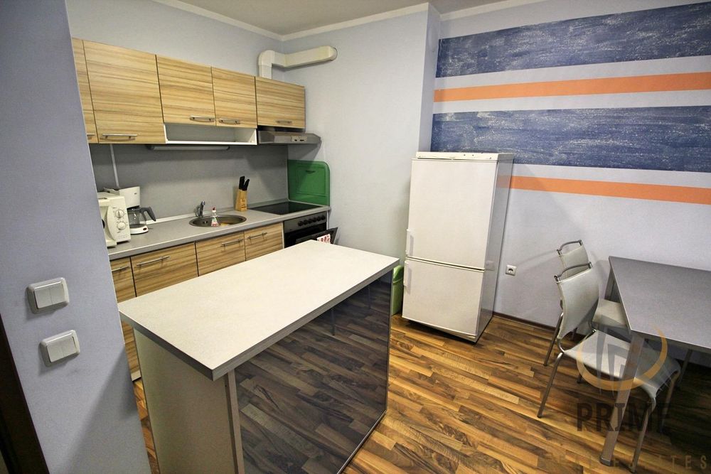 Дава се под наем Двустаен апартамент в Бургас, Лазур - 86 кв.м за 510 € - Снимка #3