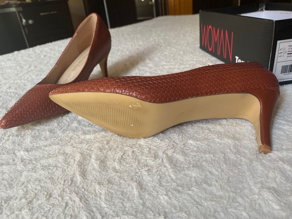 Дамски обувки нови