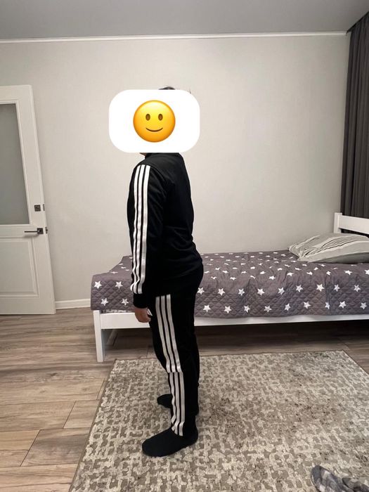 Продается спортивный костюм Adidas