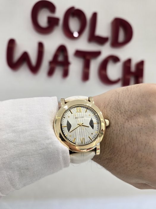 Продам золотые часы Булгари, очень красивая модель