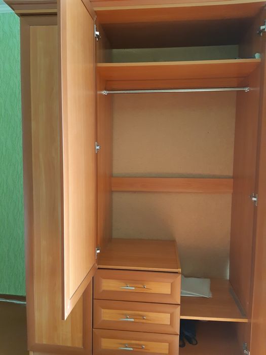 Продам шифонер б/у