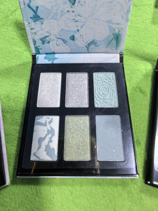 Тени для век профессиональные