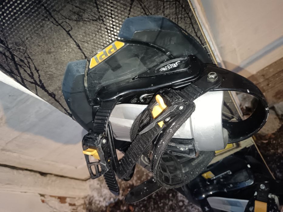 Snowboard head+legături 130cm