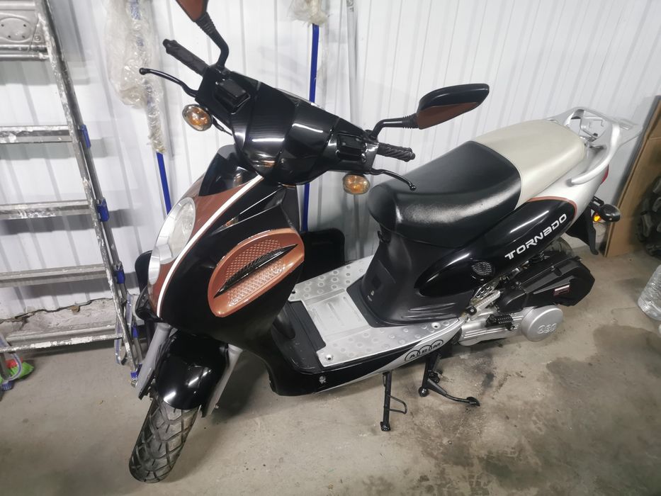 Продам скутер TORNADO 150 срочно торг