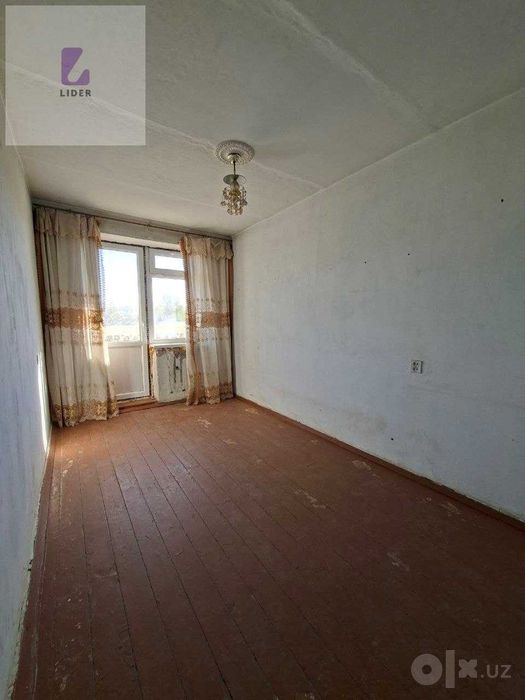 4х комнатная квартира в кирпичном доме, имеется 6м балкон, ул.Гагарина