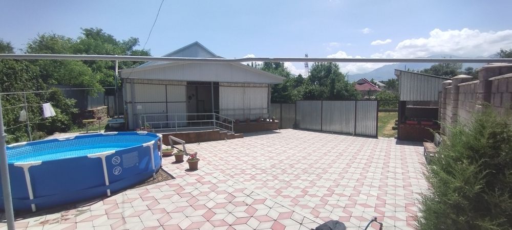 Продается Дом в центре Мерке