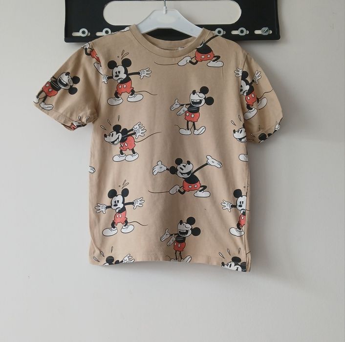 Тениски и къси панталони h&m 122-128