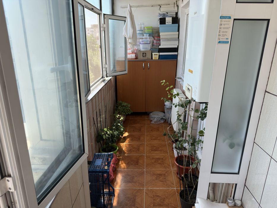 Apartament 3 CAMERE decomandat, 72 mp