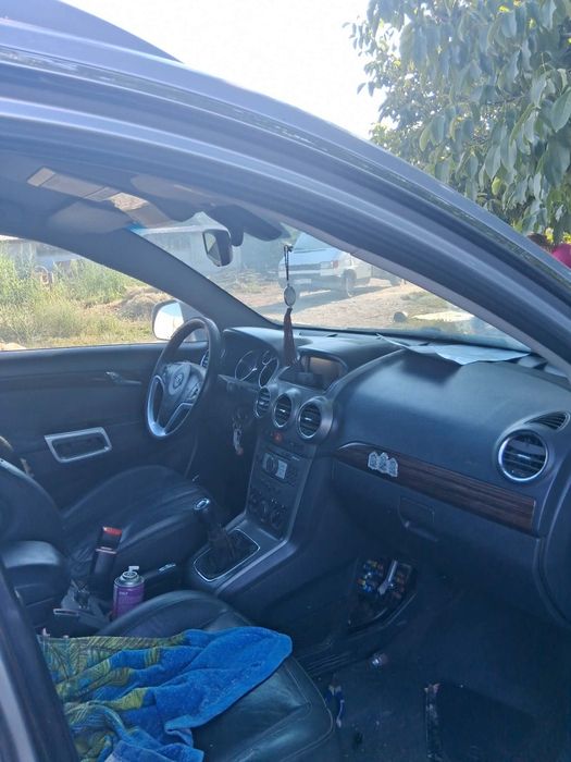 Vând Opel antara an 2008  preț negociabil