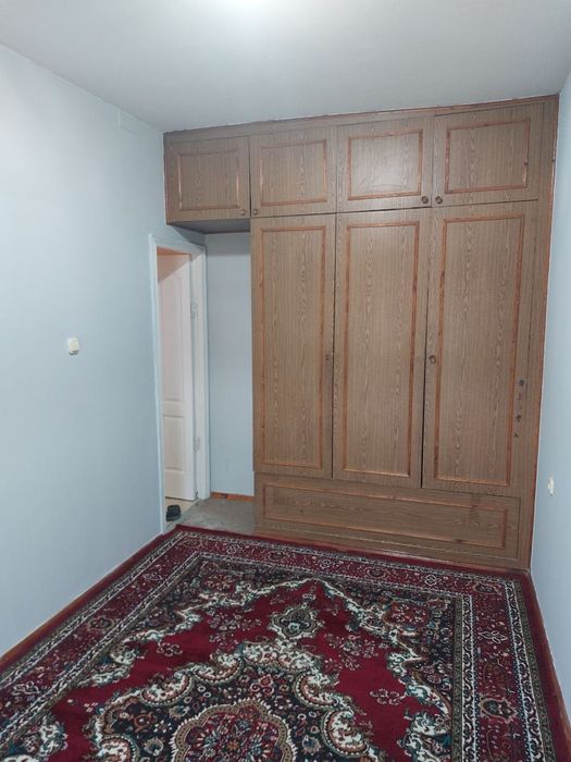 Продаётся 3-х комнатная квартира на Паркенстком базаре  3/9/9