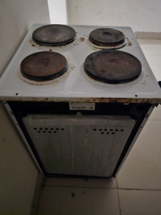 Эл.плита в рабочем состоянии б/у