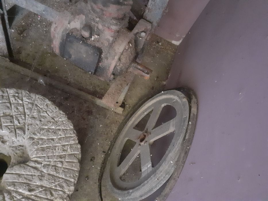Moara pe pietre necesita motor electric