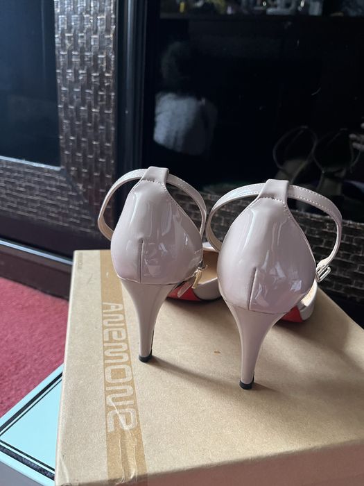 Босоножки 38 размер