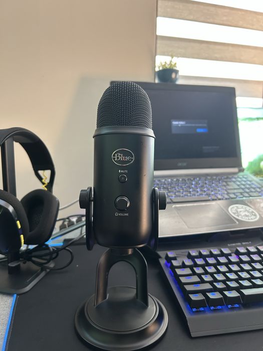 Logitech Blue Yeti микрофон, подкаст, гейминг,стрийм