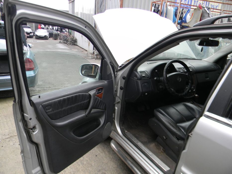 Dezmembrari  Mercedes-Benz ML / M-CLASS (W163)  1998  > 2005 ML 400 C