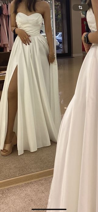 Продам белое вечернее платье