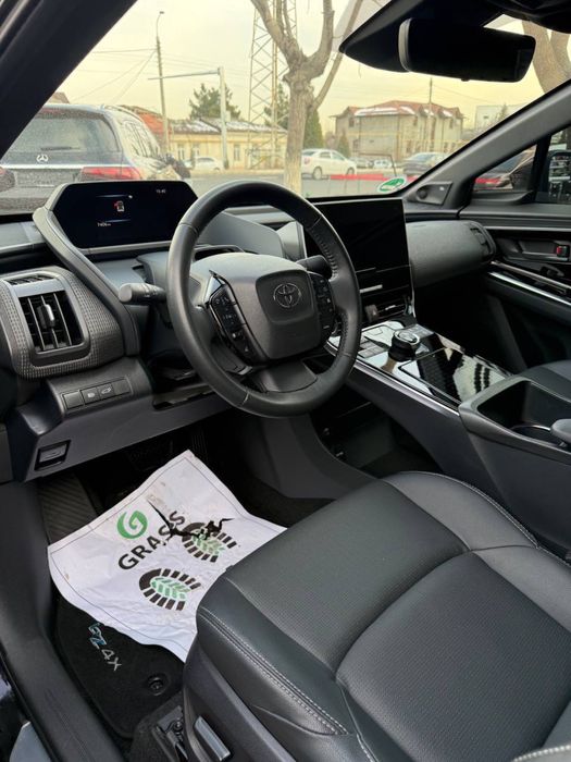 Sotiladi tayota bz 4x