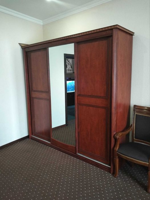 Komplekt mebellar sotiladi