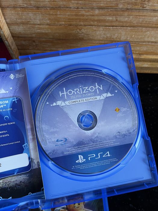 Продам игру для ps 4 Horizon zero dawn
