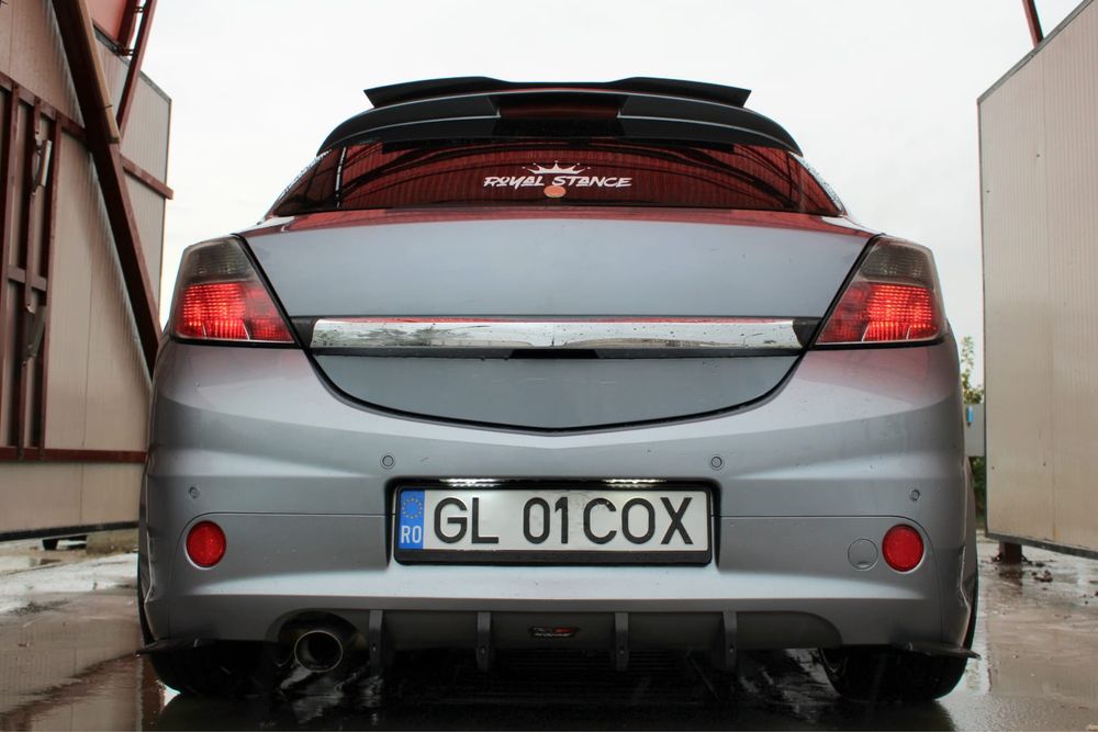 Opel Astra H GTC OPC LINE 2
