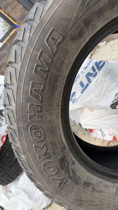 Продам резину липучка R17