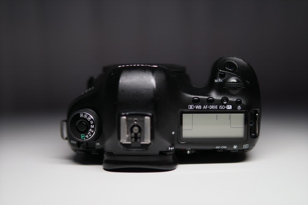 DSLR profesional full frame Canon 5d mark iii