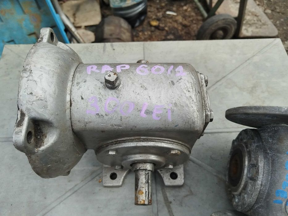 Reductor raport 60 la 1 melcat