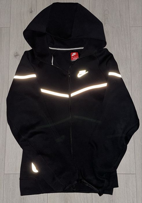 Продам Nike Tech Fleece