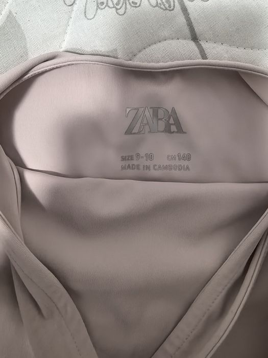 Vând salopetă balet Zara