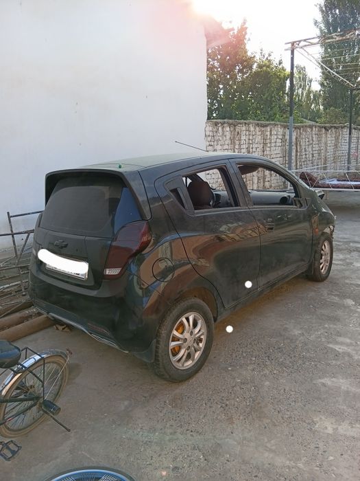 Spark yil 2012. 1 2 matori  soyiladi radnoy detalari bor  kumga nimasi