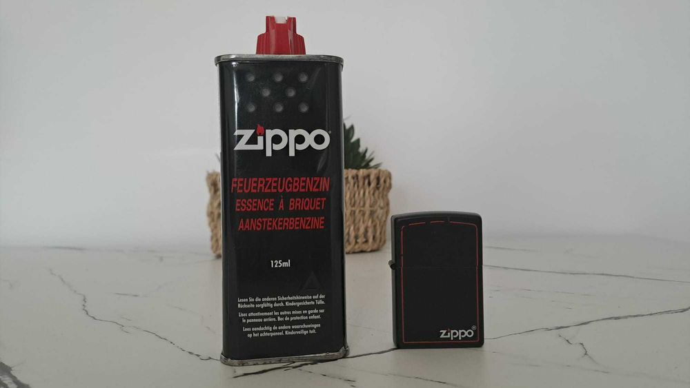 Bricheta Zippo Matte Black originala cu benzina 125ml