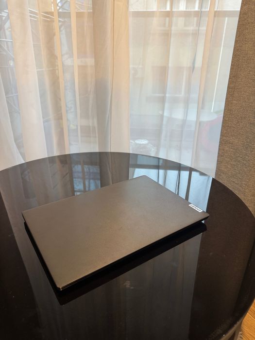 Lenovo – i3 / 8GB RAM / SSD / NVIDIA MX330