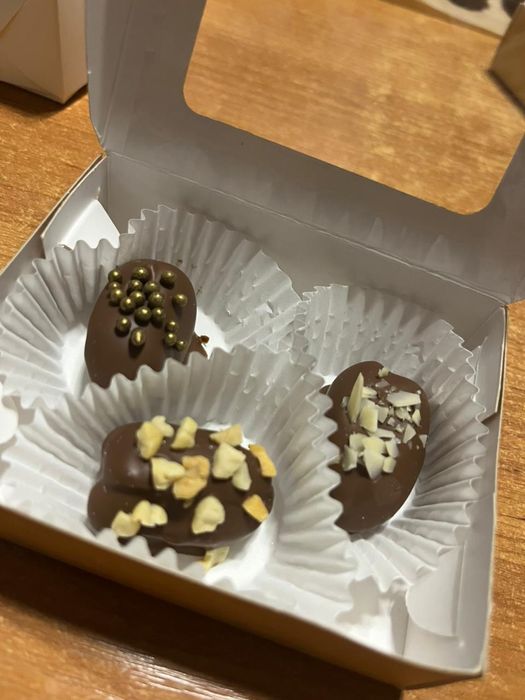 Финики в шоколаде