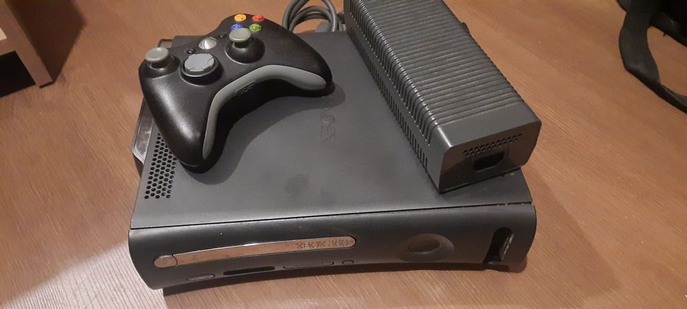 Vand xbox 360 modat cu badavatar
