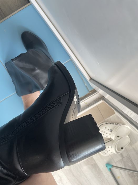 Зимние сапоги на каблуке