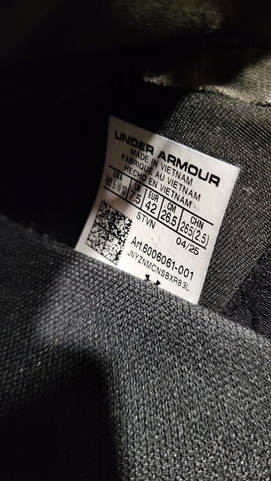 UNDER ARMOUR  42- 26.5стелка