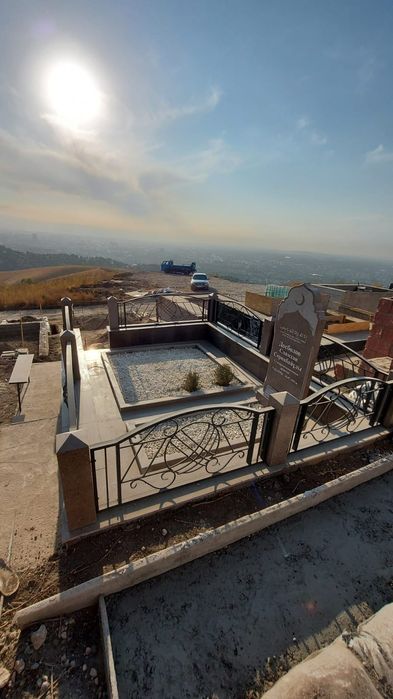 Облагораживание захоронений. Алматы.