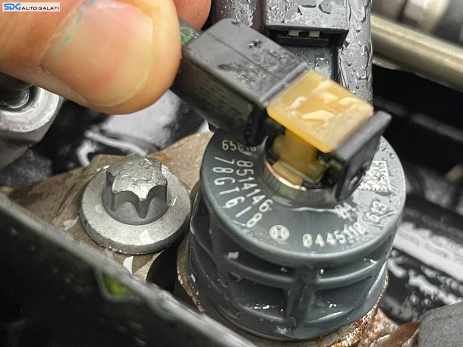 Injector Injectoare BMW Seria 3 F30 F31 316 318 2.0 D 2010 - 2019 Cod 0445110613 8514146