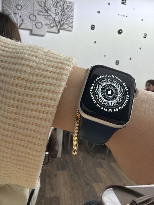 Apple watch 6-44