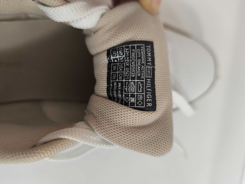 Дамски сникърси tommy hilfiger