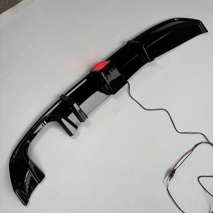 БМВ Ф30 F31 BMW F30 F31 Дифузьор за задна броня LED STOP F1