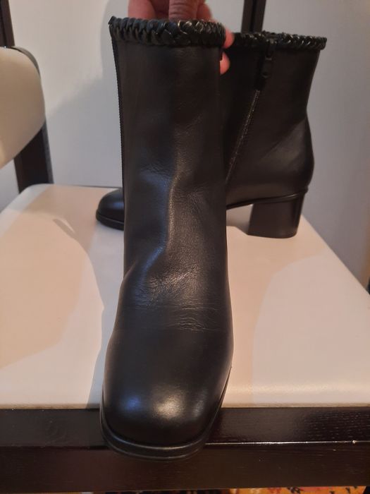 Женские осенние сапоги