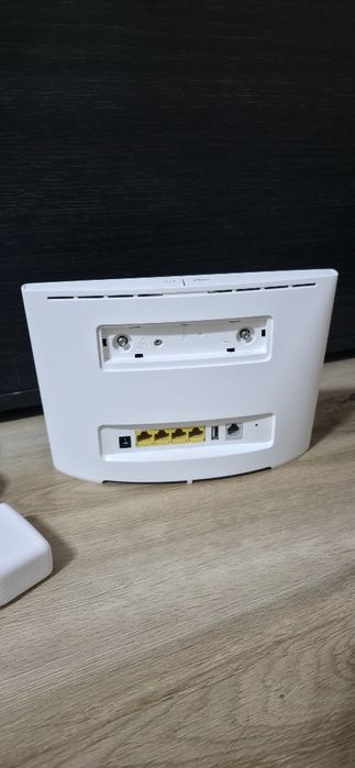 Huawei B525s-23a Wi-Fi 4G sim card CAT6