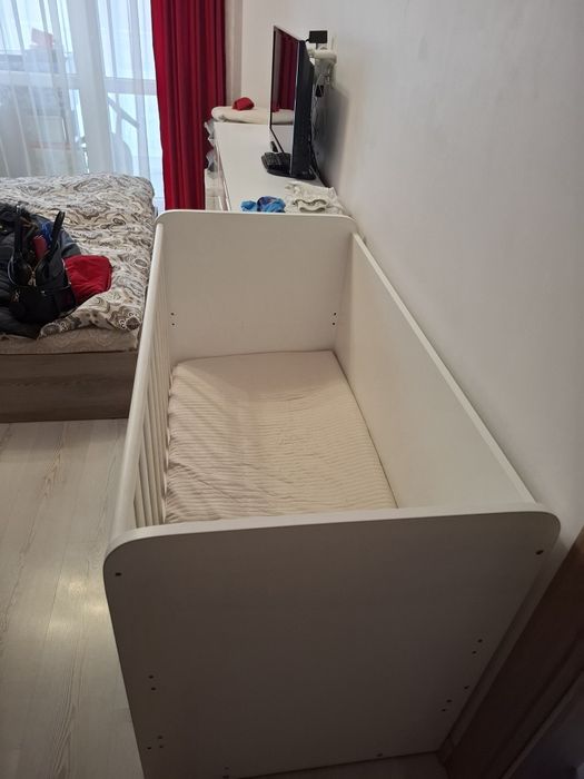 Продавам детско легло.