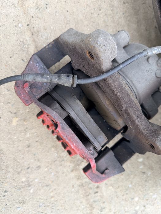 Etrieri placute discuri bmw e90 e91 e92 e93 325d 330d