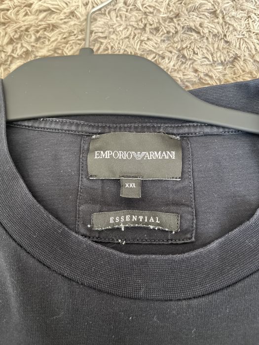 Продаю футболку Armani(оригинал)