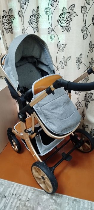 Продам коляску срочно