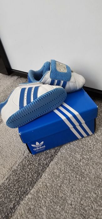 Бебешки обувчиици