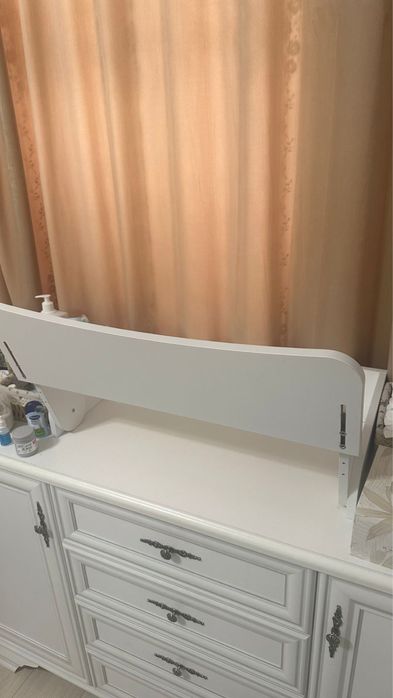 Продается пеленальная доска для комода